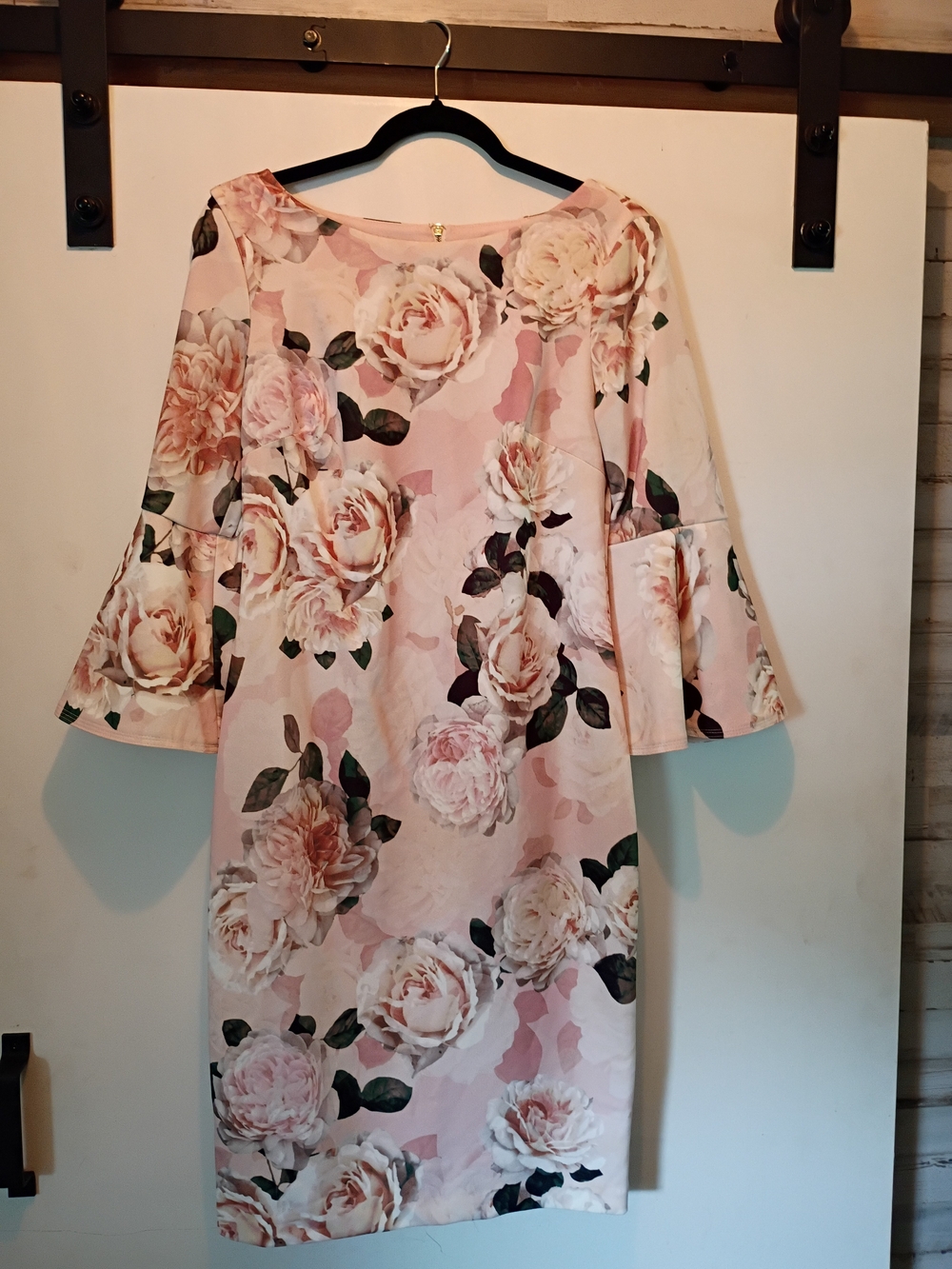 Calvin Klein Floral Bell-Sleeve Sheath Dress in Blush Pink - Picture 2 of 8